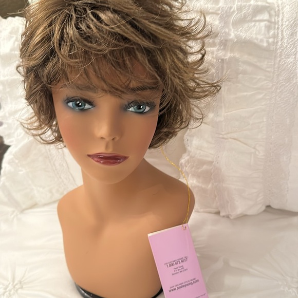 Paula Young  Alex Brand -New Wig. Pecan Delight 8-12A. Average cap size. - Picture 7 of 9